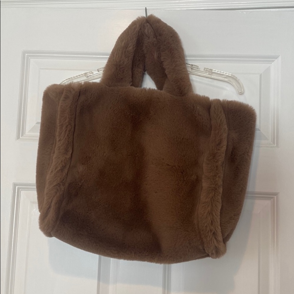 Faux shearling/fur tote